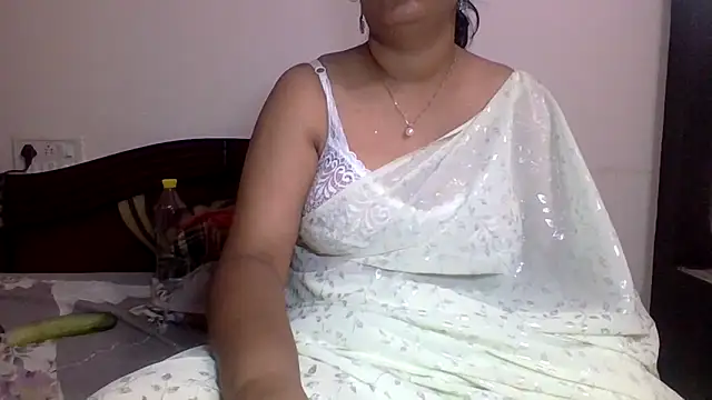 Snapshot of anu-anu2002 chatting on 05-15-26, 08:18 anu-anu2002 online show from 05-15-26, 08:18