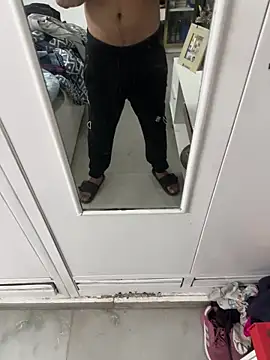 Snapshot of 7_INCH_MONSTER chatting on 02-16-26, 08:46 7 INCH MONSTER online show from 02-16-26, 08:46