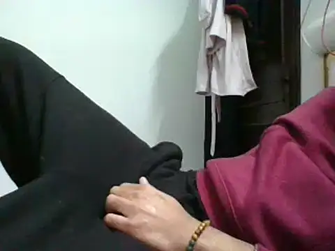 Snapshot of 7_INCH_MONSTER chatting on 01-08-26, 09:48 7 INCH MONSTER online show from 01-08-26, 09:48