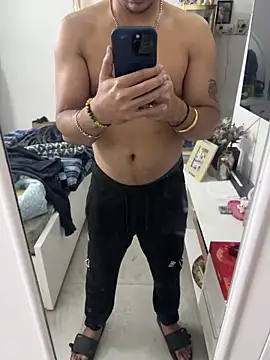 Snapshot of 7_INCH_MONSTER chatting on 02-11-26, 08:03 7 INCH MONSTER online show from 02-11-26, 08:03