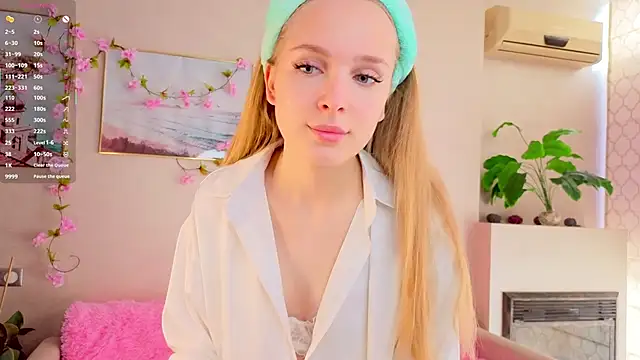 CindyGreen online show from 09-29-25, 06:42