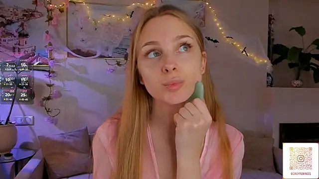 CindyGreen online show from 10-25-25, 06:56