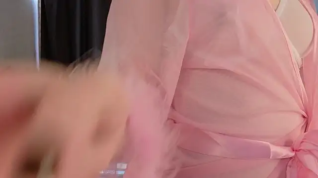 CindyGreen online show from 12-17-25, 06:07