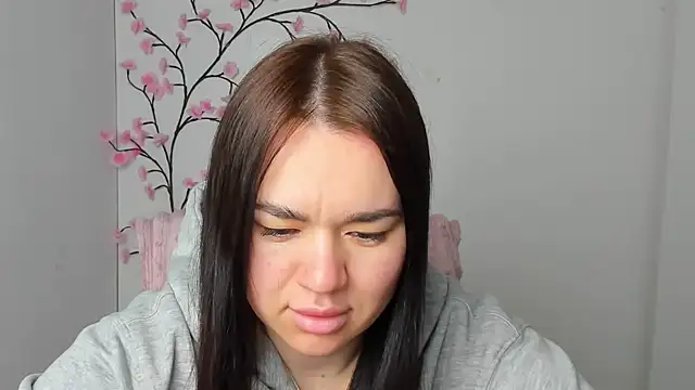 Lola Saymyname online show from 04-12-26, 05:22