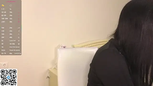 EnricaElis online show from 02-08-26, 08:17