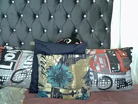 BIG BOOBSxXxX online show from 01-10-26, 05:52