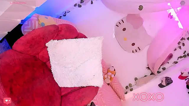 cassie dilaurentis online show from 10-16-25, 04:21