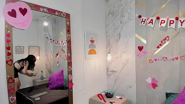 Snapshot of IsisNoir chatting on 02-12-26, 01:11 IsisNoir online show from 02-12-26, 01:11