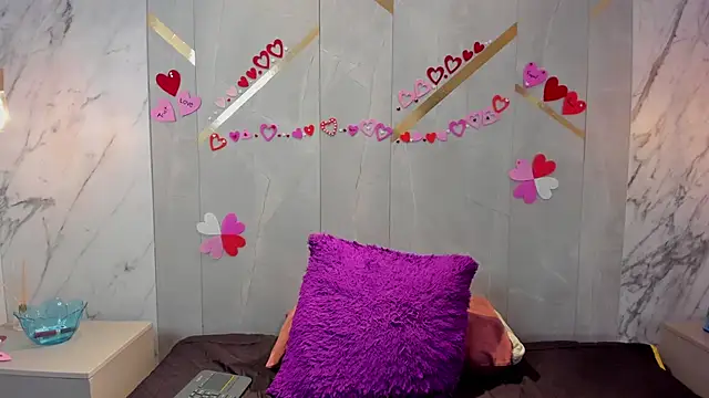 Snapshot of IsisNoir chatting on 03-02-26, 12:45 IsisNoir online show from 03-02-26, 12:45