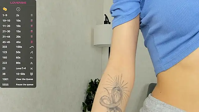 FloraNesli online show from 03-19-26, 06:02