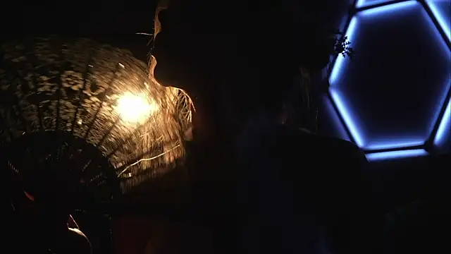 Alvuwkaa online show from 10-25-25, 08:02