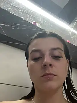 LilyIrons online show from 06-21-26, 01:28