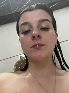 LilyIrons online show from 04-17-26, 04:54