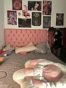  maki   online show from 11-08-25, 02:26