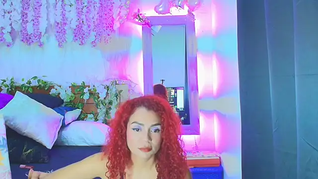 Snapshot of DevoraHarper_ chatting on 06-25-26, 11:48 DevoraHarper online show from 06-25-26, 11:48