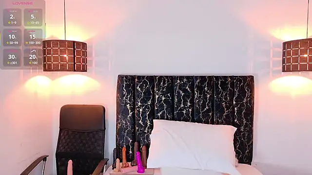 evvaa moon69 online show from 04-18-26, 12:40