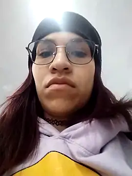 Katyuskka love online show from 11-20-25, 01:23