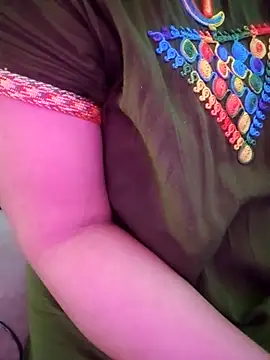 Snapshot of Simita12 chatting on 06-18-26, 03:06 Simita12 online show from 06-18-26, 03:06