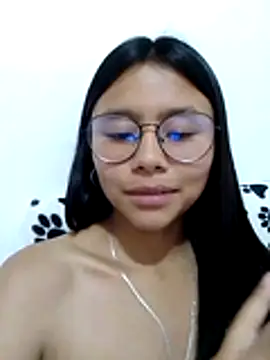 SofieLove 01 online show from 04-11-26, 07:50