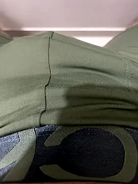 Snapshot of atlastopf chatting on 11-09-25, 07:29 atlastopf online show from 11-09-25, 07:29