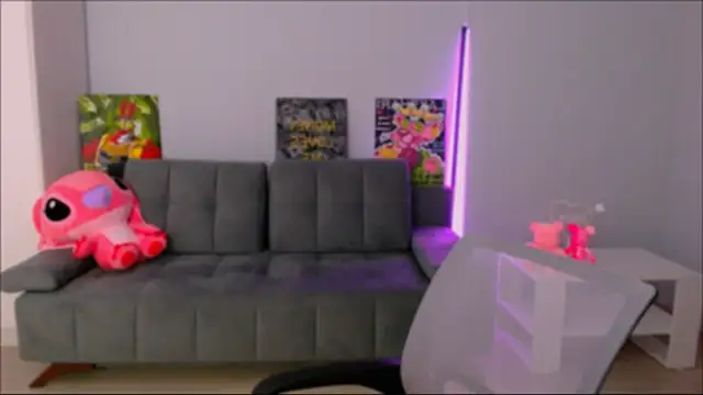 queenofthesense  online show from 10-30-25, 04:04