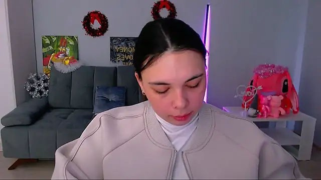 queenofthesense  online show from 12-04-25, 08:57