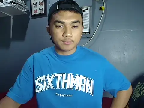 Snapshot of pinoyAdrianneXXX chatting on 05-11-26, 09:43 pinoyAdrianneXXX online show from 05-11-26, 09:43
