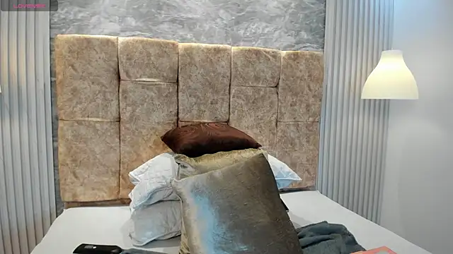 leilapons online show from 10-28-25, 04:39