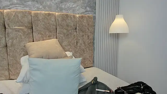 leilapons online show from 10-04-25, 05:58