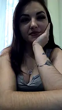 Snapshot of MieaHeldert chatting on 11-19-25, 10:37 MieaHeldert online show from 11-19-25, 10:37