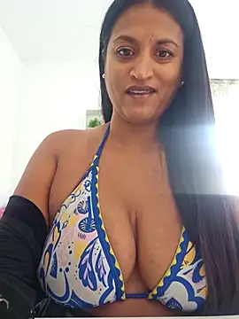 Snapshot of Busty_AriaX chatting on 10-15-25, 08:55 Busty AriaX online show from 10-15-25, 08:55