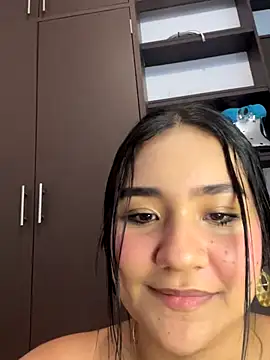 noa moon online show from 12-21-25, 04:08