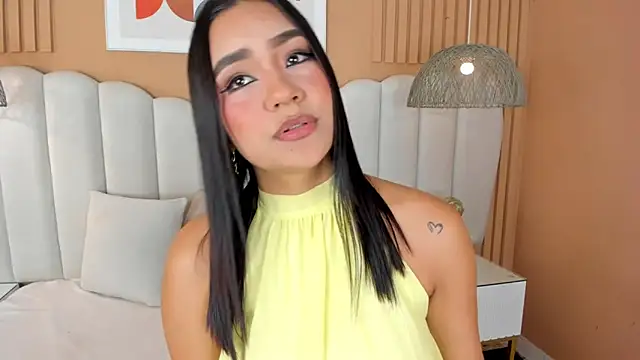 noa moon online show from 05-26-26, 03:15