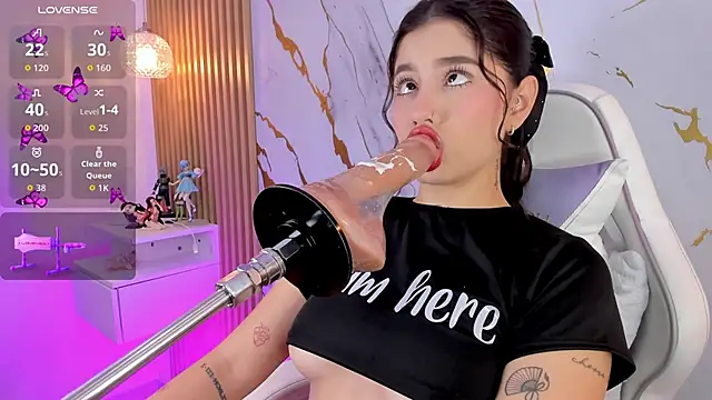 alissaowens  online show from 11-29-25, 10:26