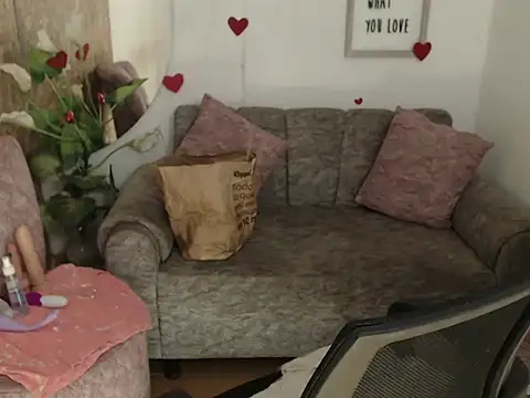 Snapshot of laleska_montenegro chatting on 11-29-25, 04:01 laleska montenegro online show from 11-29-25, 04:01