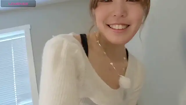 Nana with online show from 02-14-26, 08:09