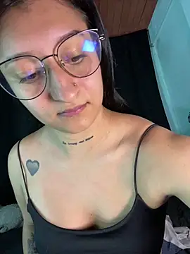 EVAH LEE  online show from 06-06-26, 03:56