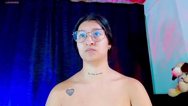 EVAH LEE  online show from 11-03-25, 04:07