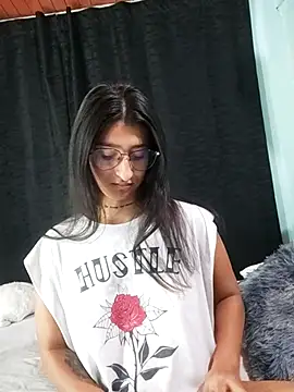 EVAH LEE  online show from 09-14-25, 02:01