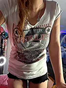 PeachyAriel online show from 03-07-26, 05:03