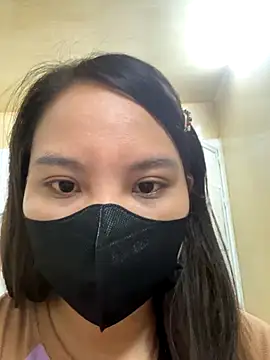 Snapshot of -Mie-xxx chatting on 10-05-25, 08:54 -Mie-xxx online show from 10-05-25, 08:54