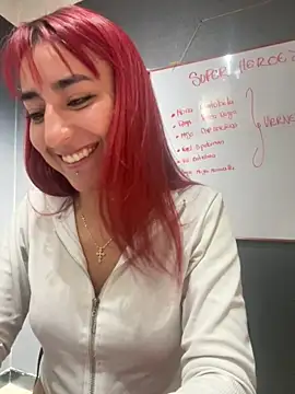 JuliethaDemon  online show from 11-04-25, 01:15