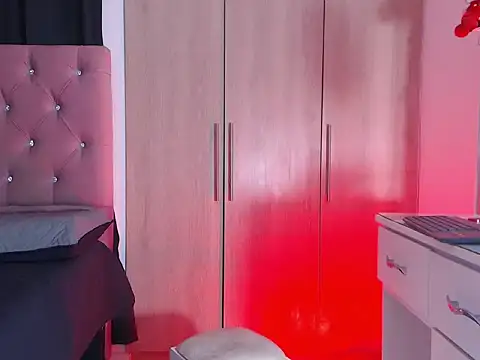 Martina ferer online show from 02-14-26, 02:39