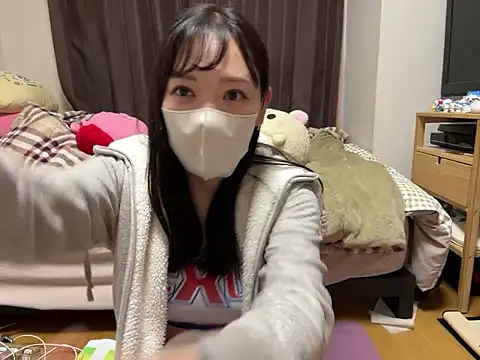 yuu-chan  online show from 11-29-25, 05:07