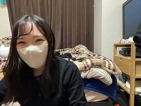 yuu-chan  online show from 11-30-25, 08:04