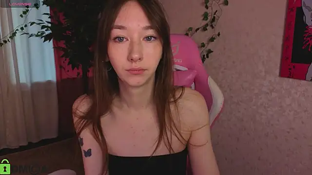 Snapshot of Miche1le_Allenne chatting on 06-03-26, 01:06 Miche1le Allenne online show from 06-03-26, 01:06