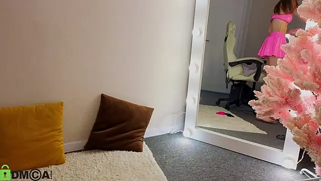 Miche1le Allenne online show from 12-16-25, 01:10