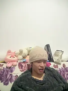 Snapshot of junjun1189 chatting on 02-14-26, 12:27 junjun1189 online show from 02-14-26, 12:27