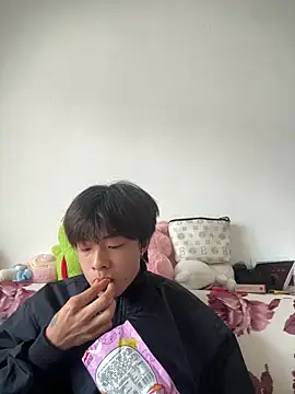 Snapshot of junjun1189 chatting on 02-12-26, 06:13 junjun1189 online show from 02-12-26, 06:13