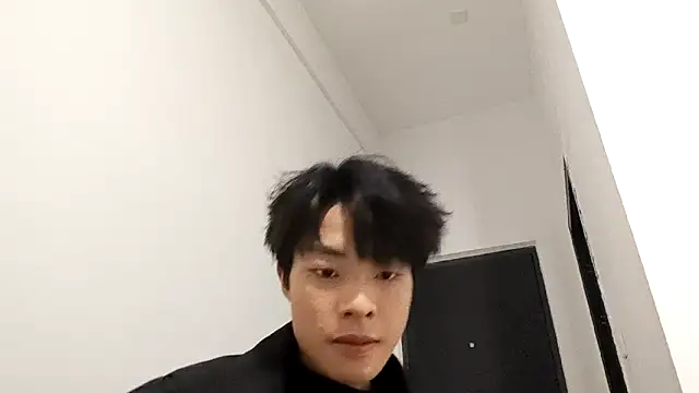 Snapshot of junjun1189 chatting on 04-18-26, 01:24 junjun1189 online show from 04-18-26, 01:24
